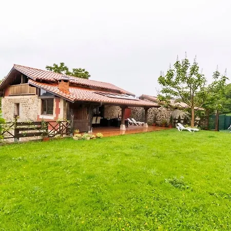 בית נופש Casa De Pueblo Golondrinas De Luena San Miguel de Luena