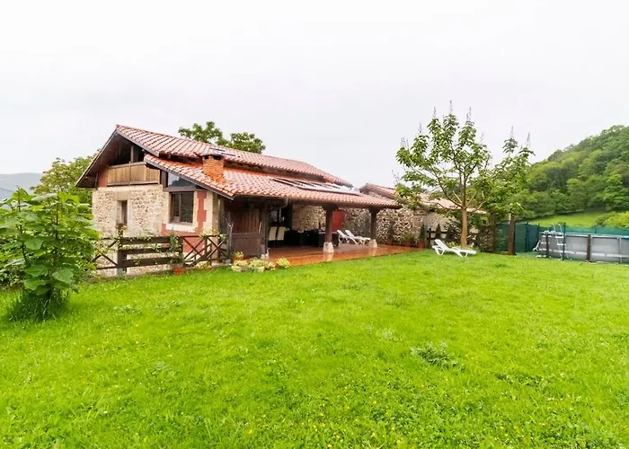 בית נופש Casa De Pueblo Golondrinas De Luena San Miguel de Luena